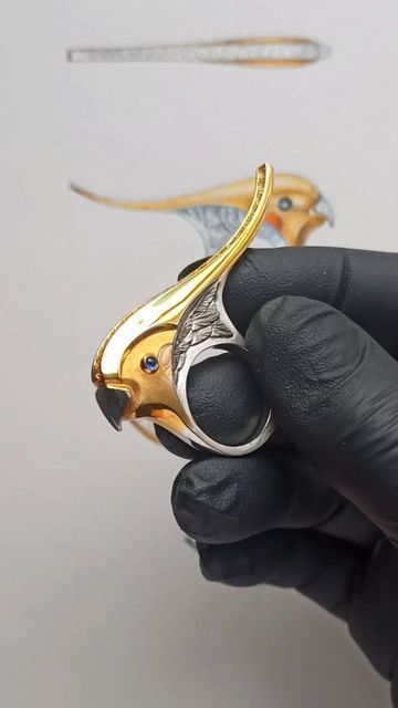 Arthur Toros - Jewelry designer on Instagram: "Hi-tech parrot ring 🦜 Silver 925 + sapphires" Parrot Jewelry, Tech Jewelry, Jewelry Illustration, Wax Carving, Bird Jewelry, Themed Jewelry, Fantasy Jewelry, Jewelry Designer, Gold Jewelry Fashion