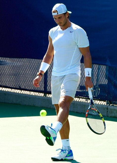 Tennis Mens Outfit, Tennis Men Outfit, Tennis Outfits Men, Mens Tennis Outfit, Tennis Costume, Tennis Rafael Nadal, Tennis Photoshoot, Tennis Men, Tennis Pictures