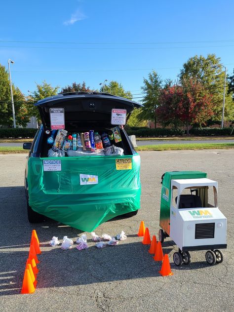 Garbage trunk or treat Garbage Truck Trunk Or Treat, Trash Truck Halloween Costume, Car Decoration Ideas, Decorating Car, Trash Truck, Truck Theme, Spooky Stuff, Waste Management, Holiday Theme