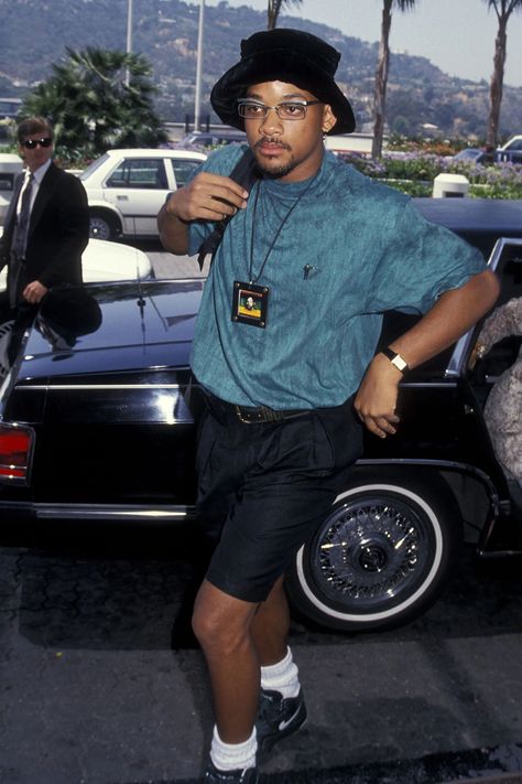 Will Smith during NBC Summer Press Tour at Hilton in Universal City, California #willsmith #1991 #90s #90snostalgia Will Smith 90s Fashion, Soccer Mom Vs Bbq Dad, Will Smith 90s, 90s Men Outfits, 90s Black Men Fashion, 90s Black Men, Dad Aesthetic, Retro Photoshoot, 90s Fashion Men