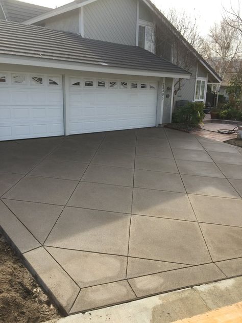 Sand Finish Concrete, Colored Concrete Patio, Stamped Concrete Patio Designs, Concrete Pattern, Stamped Concrete Driveway, Colored Concrete, Driveway Ideas, Concrete Patio Designs, Concrete Walkway