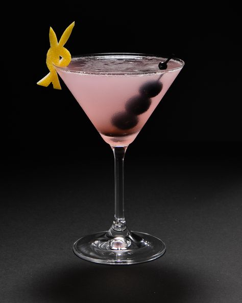 The Playboy Bunny - Cocktail Club Bunny Cocktail, Gin Lemon, Party Starters, Bunny Party, Cocktail Club, Triple Sec, Playboy Bunny, Go Crazy, Play Food