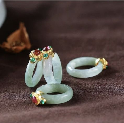 Jade Jewelry Design, Jewellery Manufacturing, Flamingo Jewelry, Jade Rings, Bijoux Art Nouveau, Expensive Jewelry Luxury, Chinese Jewelry, Ankle Jewelry, Asian Jewelry