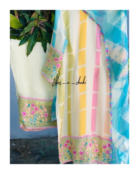 Organza suit Tie And Dye Embroidery Suits, Duptta Design, Simple Indian Suits, Fancy Dress Material, Organza Suit, Diy Tie Dye Designs, Embroidery Suits Punjabi, Embroidery Fashion Detail, Embroidery Suit