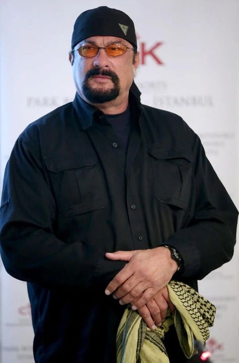 Steven Segal, Martial Arts Instructor, Legendary Pictures, Steven Seagal, Moving To Los Angeles, The Expendables, Martial Artist, Kendo, Aikido