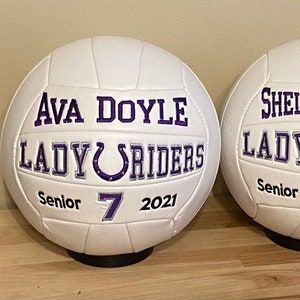 Volleyball Banquet Ideas, Volleyball Gifts For Players Diy, Volleyball Coach Gift Ideas, Senior Volleyball Gifts, Volleyball Gifts For Players, Sponsor Gifts, Volleyball Decorations, Volleyball Senior Night Gifts, Volleyball Pics