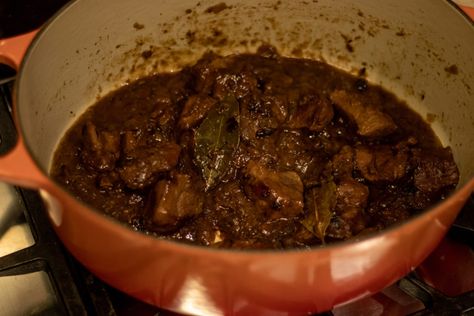 The Great Flemish Stew Debate (Includes Recipe) Flemish Stew Belgium, Flemish Stew, Flemish Beef Stew, Belgium Food, Vegetarian Stew, Heritage Recipes, Night Dinner Recipes, Belgian Food, Garlic Recipe