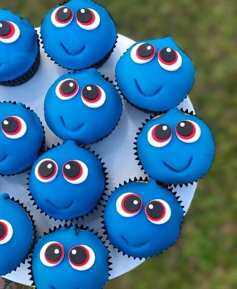 Dory Cupcakes, Dory Birthday Cake, Finding Dory Baby, Finding Nemo Birthday Cake, Dory Cake, Nemo Baby Shower, Finding Nemo Baby, Dory Birthday Party, Finding Dory Party