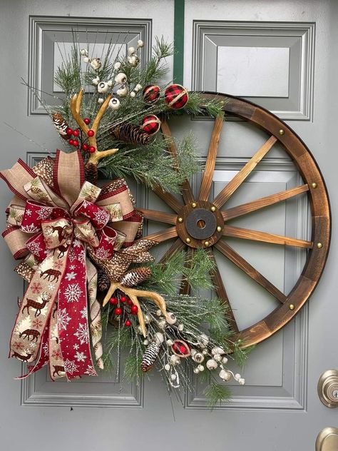 Wagon wheel decor