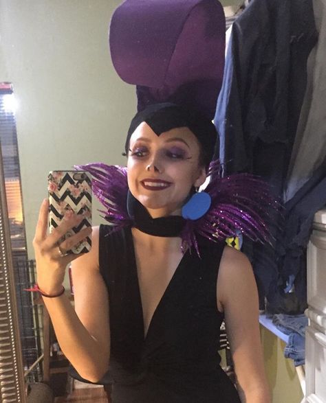 Yzma Costume Makeup, Kuzco And Yzma Costume, Esma And Kronk Costume, Kronk And Yzma Costume, Villain Halloween Costumes Women, Yzma Makeup, Villain Costume Ideas, Disney Villians Costume, Yzma Costume