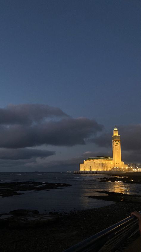 Morocco At Night, Maarif Casablanca Story, Ain Diab Casablanca Story, Casablanca Morocco Aesthetic, Casablanca Night, Morocco Wallpaper, Arabian Nights Aesthetic, African Vacation, Morocco Aesthetic