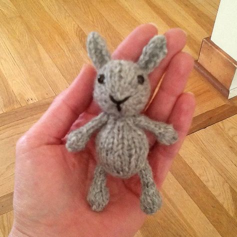 Little Baby Bunny - Free Pattern Rabbit Knitting Pattern Free, Rabbit Knitting Pattern, Bunny Knitting Pattern, Timmy Time, Small Knitting Projects, Diy Crochet Bag, Little Cotton Rabbits, Animal Knitting Patterns, Crochet Cactus