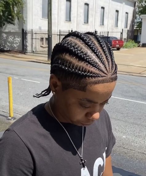 Cornwors Braids Men, Men Cornrows Design Short Hair, Taper Fade With Braids, Cornrows Styles Men, Guy Cornrows, Popsmoke Braids Men Short Hair, Mens Cornrows, Popsmoke Braids Men, 4 Braids For Men