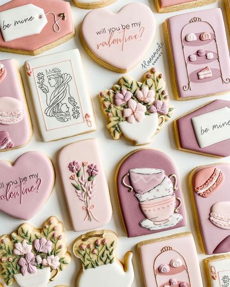 Royal Icing Recipes, Themed Tea Party, Tea Party Cookies, Designer Cookies, Tea Party Set, Valentines Cookies, S Cookies, Royal Iced Cookies, Pink Cookies