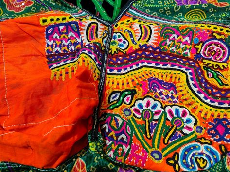 Banjara Choli , Vintage Banjara Kutch Rabari Ethnic Embroidery Top, Kuchi Boho Embroidery Banjara Tribal Belly Dance Ethnic Rabari Choli Top - Etsy.de Kutch Work Designs, Boho Embroidery, Kutch Work, Embroidery Top, Animal Coloring, Animal Coloring Pages, Belly Dance, Womens Clothing Tops, Lehenga