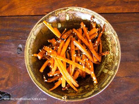 Carrot Kinpira (Carrots in Soy) Asian Carrots Recipe, Chinese Carrots, Japanese Carrots Recipe, Japanese Carrots Sweet, Carrot Kinpira, Eating Carrots, Glazed Carrots, Carrot Recipes, Japan Food