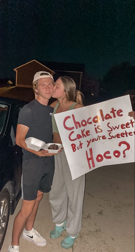 Chocolate Hoco Proposal, Hoco Proposal For Boyfriend, Fall Ball Proposal Ideas, Girl Ask Guy Hoco Proposal, Promposal Ideas For Her, Homecoming Boards, Promposal Ideas For Girlfriend, Hoco Proposals Ideas For Him, Promposal Ideas For Him