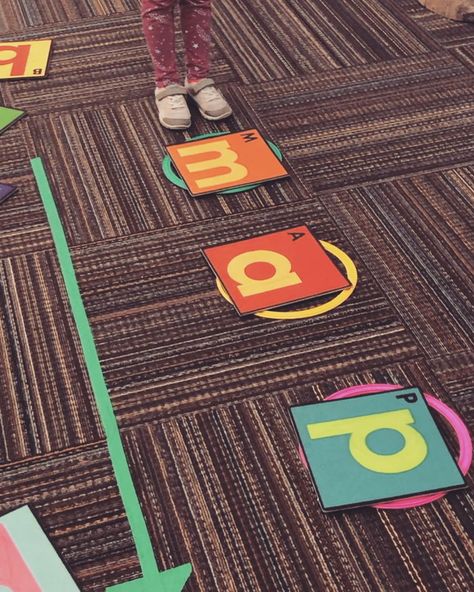 Phonics Movement Activities, Cvc Games Kindergarten, Phonics Games Kindergarten, Cvc Blending, Reading Methods, Games Kindergarten, Jumbo Letters, Summer Lesson, Interactive Displays