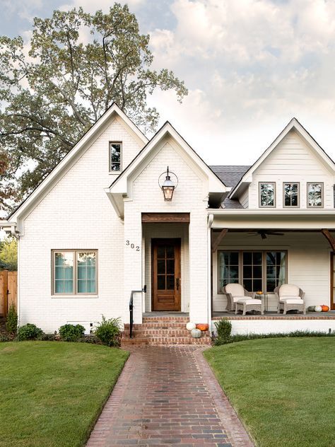 Beautiful white farmhouse | brick skirt | brick paver porch and stairs | brick walkway | painted brick house. White House Exterior, House Exterior Paint, Casa Exterior, White Brick, Exterior Paint Colors, Exterior Brick, House Goals, Home Fashion, Exterior Paint