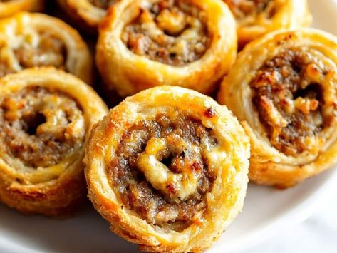 Easy Sausage Pinwheels Recipe: Crispy, Creamy, and Ready in Just 30 Minutes - NewsBreak Sausage Pinwheel, Crab Balls Recipe, Mini Sausage Rolls, Potato Croquette Recipe, Sausage Pinwheels, Fresh Herb Recipes, Pinwheels Recipe, French Toast Muffins, Pimento Cheese Recipes