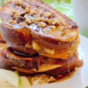 Apple Marscapone Stuffed French Toast | This Apple Marscapone Stuffed French Toast is decadent, over indulgent and a delicious treat any way you look at it. | Pack Momma | https://packmomma.com Easy Comfort Food Recipes, Separation Of Church And State, Mascarpone Recipes, Stuffed French Toast, Break Fast, Breakfast Sweets, Comfort Food Recipes, Cooked Apples, How To Make Sandwich