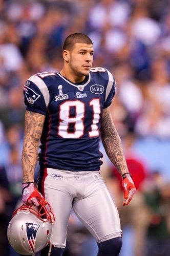 Aron Hernandez, Aaron Hernandez, Nfl Football 49ers, Cute Football Players, Nfl Patriots, Hunks Men, Men Sport Pants, Lycra Men, Rugby Men