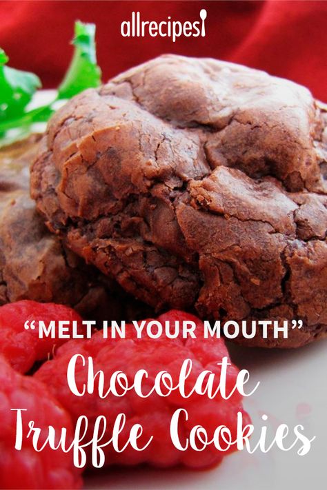 Chocolate Truffle Cookies Recipe, Truffle Cookie, Melt In Your Mouth Cookies, Chocolate Truffle Cookies, Brownie Truffles, Easy Truffles, Truffle Cookies, Santa Snacks, Easy Food Recipes