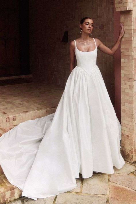 Protea by Alena Leena Protea Alena Leena, Unique Wedding Dress White, Alena Leena Wedding Dress, Romantic Simple Wedding Dress, Elegant Whimsical Wedding Dress, Wedding Dresses Classy Elegant, Modern Timeless Wedding Dress, Wedding Dress 2024 Trend, 2025 Wedding Dress