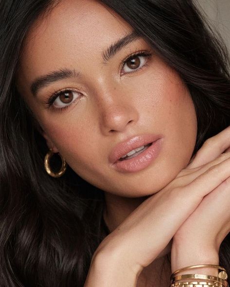 Half Asian Makeup, Headshot Makeup, Classic Essence, Fresh Makeup Look, Soft Natural Makeup, Fashion On A Budget, Hypochlorous Acid, 50 Party, Kelsey Merritt