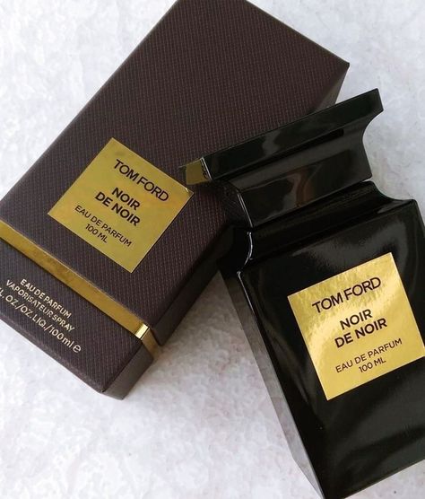 Aesthetic Fragrance, Tom Ford Noir, Perfume Aesthetic, Tom Ford Perfume, Ariana Grande Perfume, Perfume Art, Perfume Organization, Black Truffle, Perfume Making