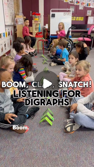 Keyana - Miss. Session on Instagram: "BACK BY POPULAR DEMAND !   We are exploring digraphs and why not play our favorite game ! It’s literally the smiles for me 💕🍎  #phonics #kinder #kindergartenactivities #prek #preschoolactivities #homeschooling #firstgradeteacher #secondgradeteacher #engaging #games #gamesforkids #teachersfollowteachers #teachersofinstagram #iteachtoo #teacherspayteachers #reading #earlyliteracy #explore" Teaching Digraphs, Digraph Games, First Grade Words, Digraph Words, Science Literacy, Reading Stations, Blends And Digraphs, Kindergarten Language Arts, Class Games