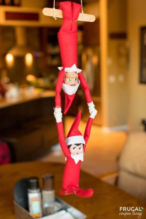 The Elves on the Shelves are up to mischief again and now they are bringing friends. Find the funniest ideas for 2 elf on the shelf scout elf buddies or more with these simple and amusing elf ideas. These funny elf on the shelf ideas for 2 elves are sure to delight the kids in the morning once your Elves return on 1st December. Easy ideas for 2 elves on the shelf. Elf on the Shelf ideas with more than one elf. Free Elf Printables, Elf Idea, Elf Printables, Elf Ideas Easy, Bad Elf, Pinterest Christmas, Chirstmas Decor, Elf Me, Awesome Elf On The Shelf Ideas