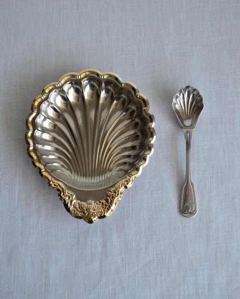 Elegant Silver Plated Caviar Shell and Shell Spoon Excellent vintage condition Newly polished with love and care Available 🫶 Shell Spoon, Shell Top, Shell Tops, Little Things, Silver Plate, Silver Plated, Dinnerware, Tattoo Designs, Shells