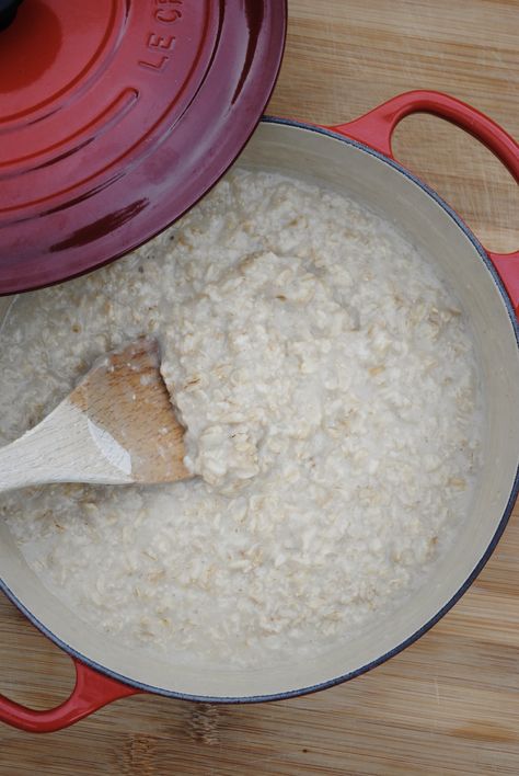 Stovetop oatmeal.  When it comes to an inexpensive breakfast that stretches a long way, few things beat oats. Ditch the sugar laden instant oatmeal packets, buy oats in bulk, and learn how to make it on the stovetop. Expensive Breakfast, Stovetop Oatmeal, Budget Groceries, Oatmeal Muffins Healthy, Old Fashioned Oatmeal, Easy Granola, Oatmeal Packets, Instant Oatmeal, Oatmeal Muffins