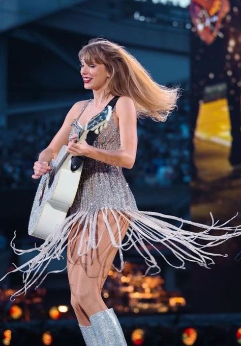 Taylor Swift Eras Tour Photos 2024 #swiftie #swifties #TSTheErasTour #TheBolter #TheManuscript #TheAlbatross #taylorswift2024 #swiftie2024 #ts11 #taylorswift11 #taylorswift11thstudioalbum #swiftietok #swiftiesoftiktok #swiftiemerch #taylorswiftedit #thetorturedpoetsdepartment #ttpd #taylorswifterastour #taylorswiftfan #taylorswiftupdates #taylorswift13 #erastour #erastour2024 #taylorsversion #reputationtaylorsversion Fearless Dress, Octopus Dress, Bye Bye Baby, Chicago Tours, Soldier Field, Swift Tour, Taylor Swift Fearless, Taylor Swift Concert, Taylor Swift Wallpaper