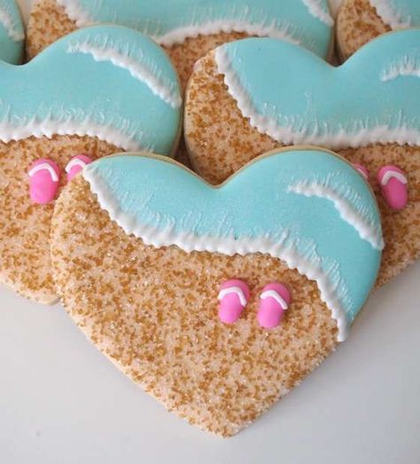 Beach Cookies, Summer Cookies, Good Eat, Heart Cookies, Cookies Decorated, Beach Theme Wedding, Cute Cookies, Cookie Art, Icing Cookies