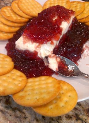 Blackberry Jalapeno Jelly, Blackberry Pepper Jelly, Blackberry Jalapeno Pepper Jelly, Blackberry Jalapeño Jelly, Blackberry Pepper Jelly Recipe, Jalapeño Jelly Recipe, Pepper Jelly Dip Recipe, Blackberry Jalapeno Jam, Jalapeno Pepper Jelly Recipe