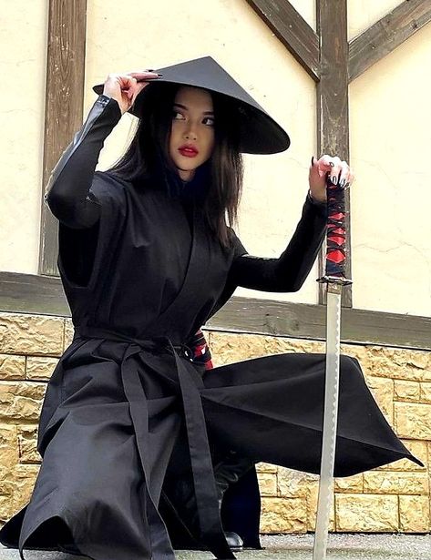 Ninja Inspired Outfit, Sring Venka, Samurai Clothes, Lady Samurai, Samurai Clothing, Ninja Outfit, Female Samurai, Ninja Girl, Martial Arts Women