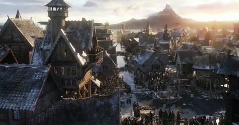 The Hobbit Lake-town Lake Town Hobbit, Lake Town, The Desolation Of Smaug, Earth City, Desolation Of Smaug, Environment Art, Matte Painting, Water Tower, Film Review