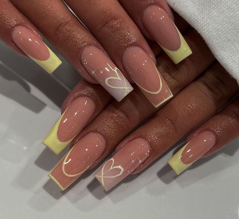 Yellow Nails Design, Girly Acrylic Nails, Cute Acrylic Nail Designs, French Acrylic Nails, Nail Swag, Acrylic Nails Coffin Short, Uñas Acrilicas, Short Acrylic Nails Designs, Pink Acrylic Nails