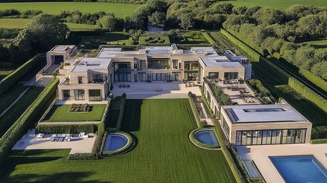 Fair Field Mansion: Inside Ira Rennert’s Opulent Estate Hamptons Mansion, House In The Hamptons, Opulent Interiors, Celebrity Homes, Private Home, Stylish Celebrities, Hamptons House, Celebrity Houses, Large Homes