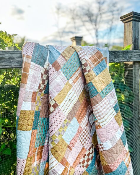 Always Together Quilt Pattern: A Quilt Close to My Heart Always Together, Love And Connection, Start Quilting, Fabric Tote Bags, Fabric Tote, Quilting Tips, Quilt Kits, Decorating Blogs, Tote Bag Leather