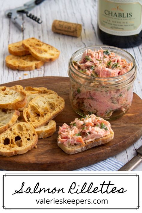 Salmon Tapas Recipes, Smoked Salmon Rillettes, Smoked Salmon Rillettes Recipe, Salmon Roulette, Salmon Rillettes Recipe, Salmon Rillete, Seafood Starters Ideas, Salmon Appetizers For Party, Salmon Starters