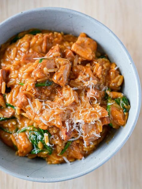 Creamy Chicken and Chorizo Risoni (Orzo) - Simple Home Edit Risoni Recipes, Sausage Spinach Pasta, Orzo Pasta Recipes, Chicken And Chorizo, Pork Pasta, Mozzarella Stuffed Meatballs, Chicken Crispy, Chorizo Recipes, Creamy Lemon Chicken