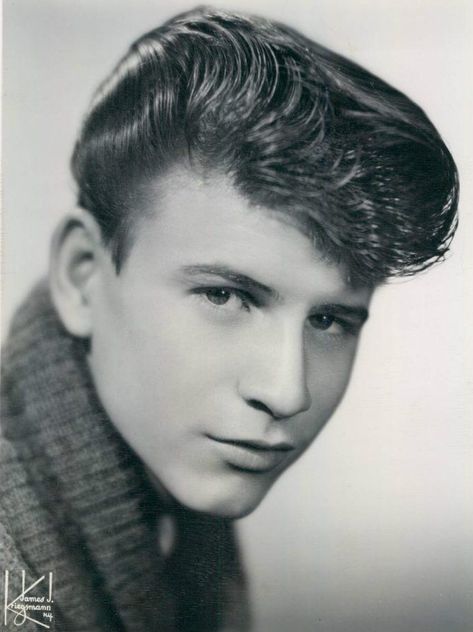 Bobby Rydell - Wikiwand Bobby Rydell, Bye Bye Birdie, American Bandstand, Teen Tv, 60s Music, Rock N Roll Music, Robert Louis, Rock N’roll, Teenage Years