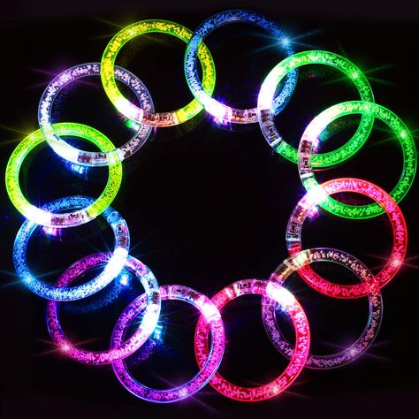 Bar Concert, Carnival Party Games, Light Up Toys, Party Wristbands, Halloween Party Accessories, Glow Stick Party, Neon Bracelets, Glow Bracelets, Bracelet Bar