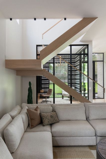 City Retreat Staircase - Transitional - Staircase - Austin - by Kelley Design Group | Houzz AU Open Switchback Staircase, Floating Staircase Ideas, Transitional Staircase, Staircase Designs, Staircase Ideas, Open Staircase, Steel Stairs, Floating Staircase, Home Stairs Design