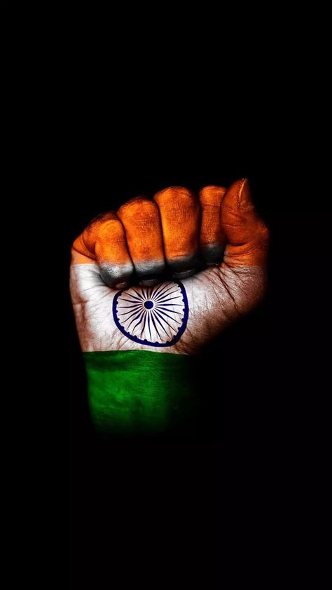 Independence Day Dp, Flags Crafts, Movement Drawing, Indian Flag Images, Indian Flag Wallpaper, Independence Day Background, Best Whatsapp Dp, Indian Independence Day, Independence Day Images