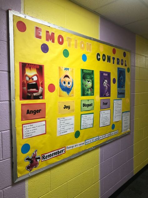 Inside Out Bulletin Board, Dorm Bulletin Boards, Display Boards For School, Health Bulletin Boards, Inside Out Emotions, Elementary Bulletin Boards, Student Picture, Work Bulletin Boards, Bulletin Boards Classroom Decor