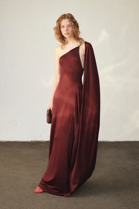 The Best Looks From the Resort 2024 Season Stella Mccartney Dresses, Resort 2024, Maxi Jersey Dress, Marchesa, Elie Saab, Simple Dresses, Passion For Fashion, Tom Ford, Paris Fashion Week